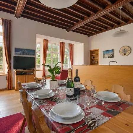 La Grande Savoyarde Apartment *